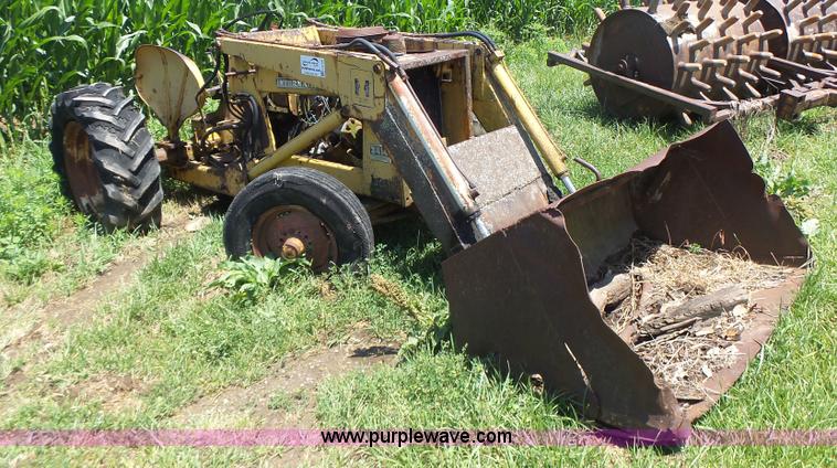 image for item L6126 International 3414 tractor