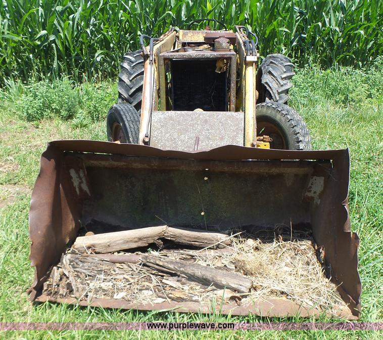 image for item L6126 International 3414 tractor