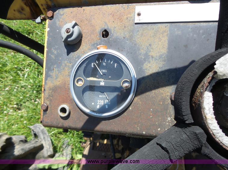 image for item L6126 International 3414 tractor