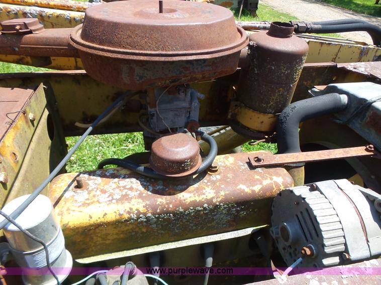 image for item L6126 International 3414 tractor