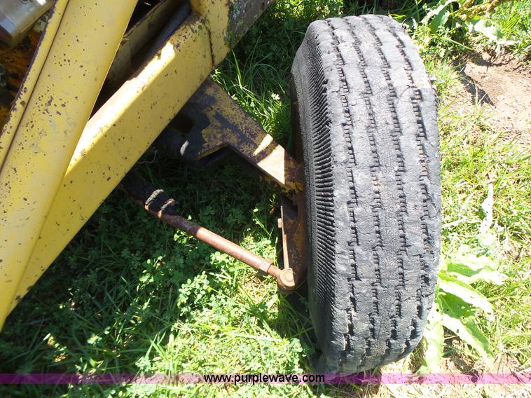 image for item L6126 International 3414 tractor