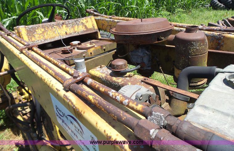 image for item L6126 International 3414 tractor