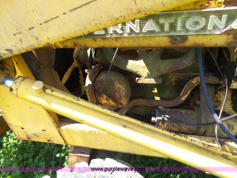 image for item L6126 International 3414 tractor