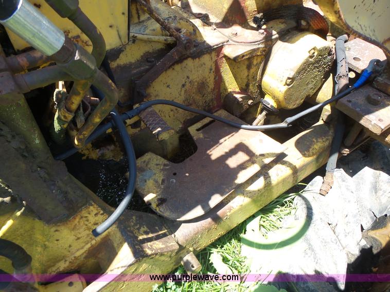 image for item L6126 International 3414 tractor