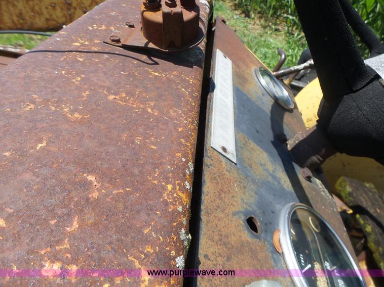 image for item L6126 International 3414 tractor