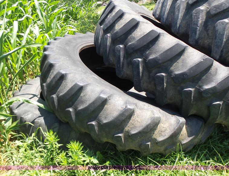 image for item L6127 (4) Firestone 18.4R46 tires