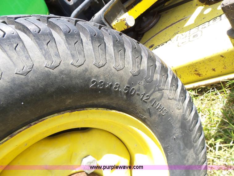 image for item L6151 1999 John Deere 4200 tractor