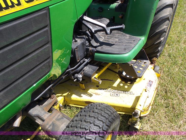image for item L6151 1999 John Deere 4200 tractor