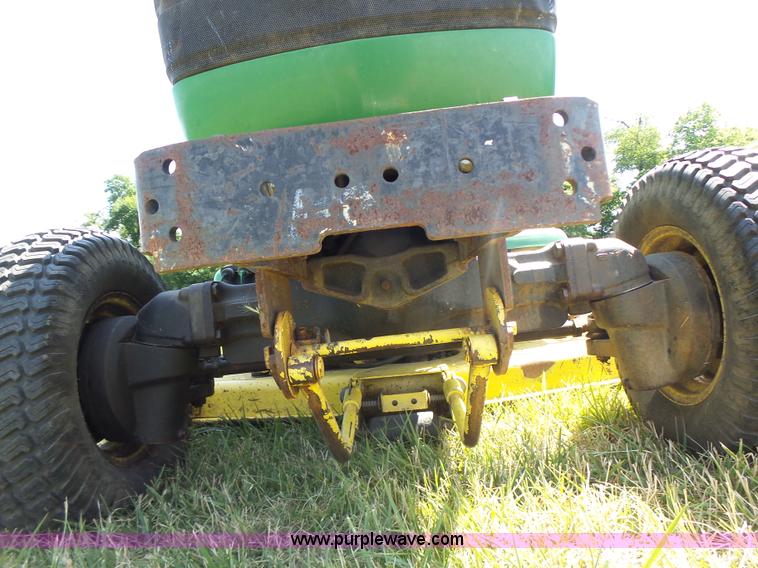 image for item L6151 1999 John Deere 4200 tractor