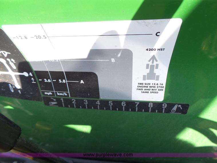 image for item L6151 1999 John Deere 4200 tractor
