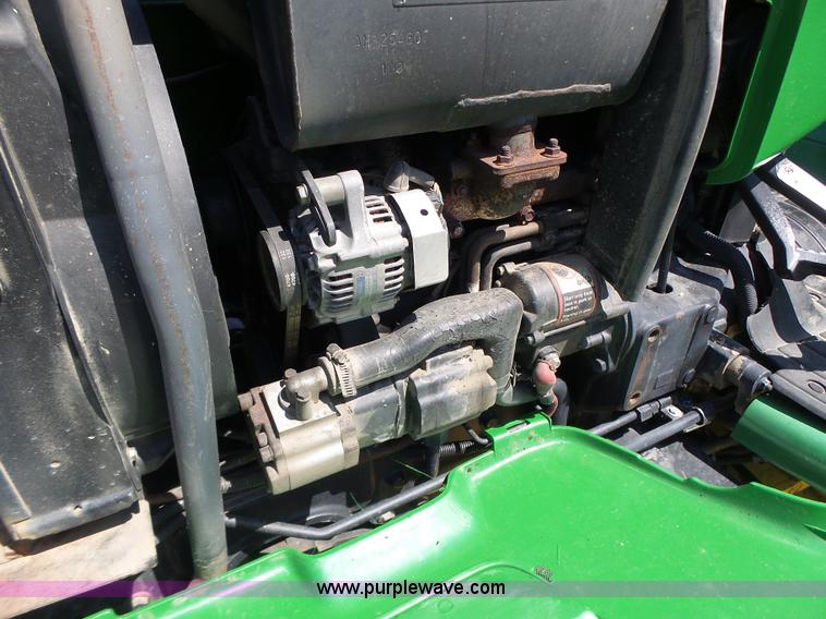 image for item L6151 1999 John Deere 4200 tractor