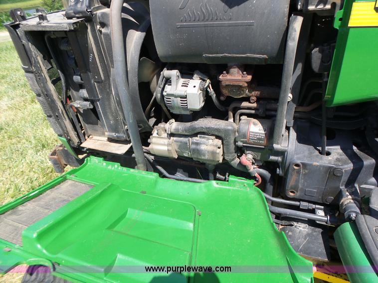 image for item L6151 1999 John Deere 4200 tractor