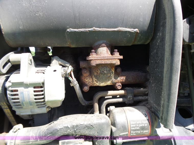 image for item L6151 1999 John Deere 4200 tractor