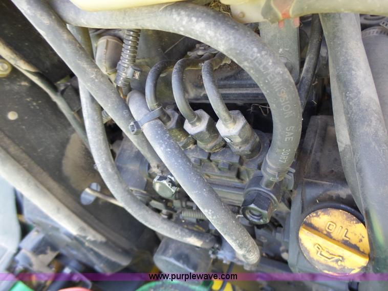 image for item L6151 1999 John Deere 4200 tractor