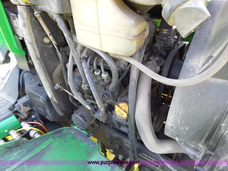 image for item L6151 1999 John Deere 4200 tractor