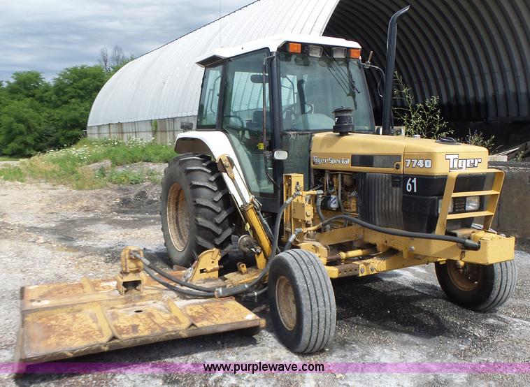 image for item L6170 New Holland 7740 tractor