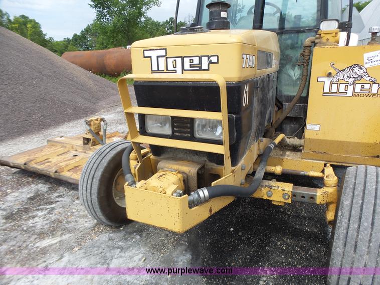 image for item L6170 New Holland 7740 tractor