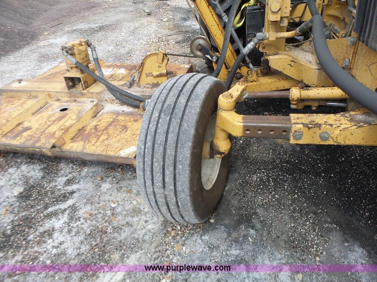 image for item L6170 New Holland 7740 tractor