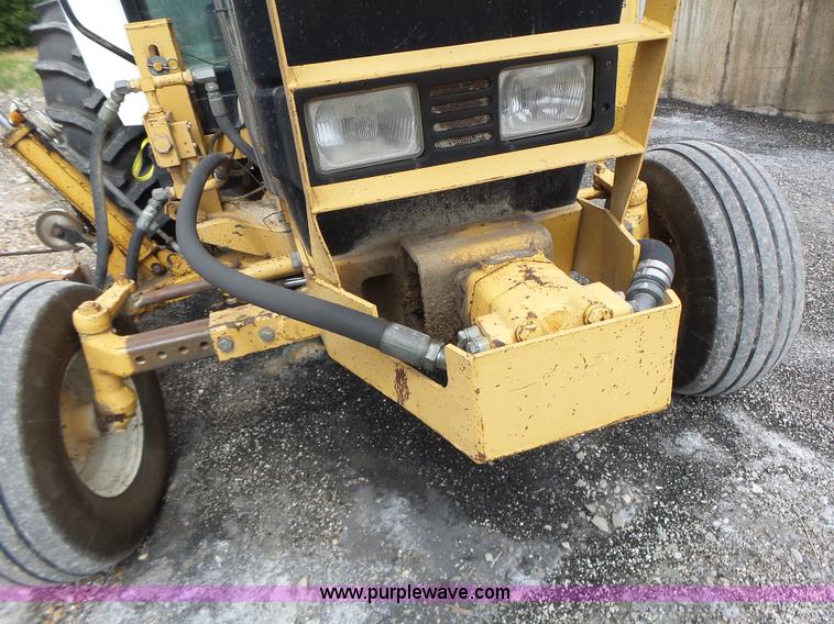 image for item L6170 New Holland 7740 tractor