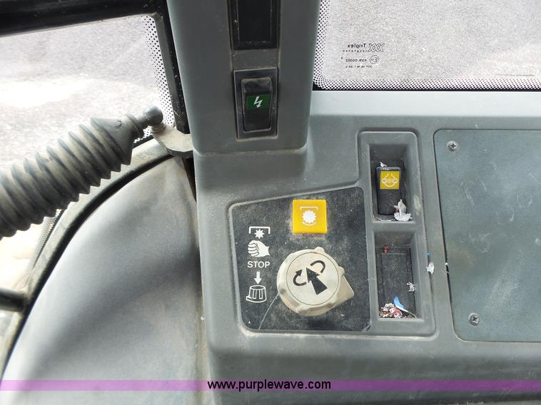 image for item L6170 New Holland 7740 tractor