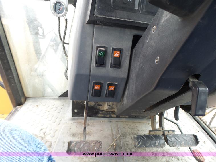 image for item L6170 New Holland 7740 tractor