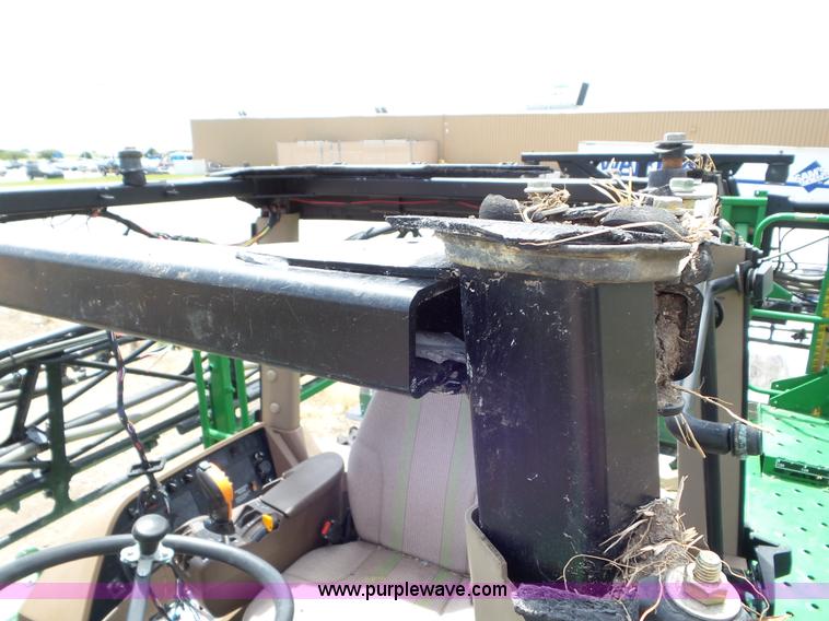 image for item L6753 2009 John Deere 4830 self-propelled sprayer