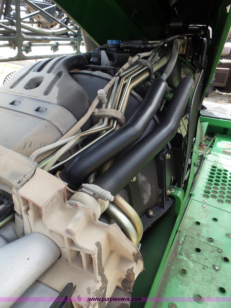 image for item L6753 2009 John Deere 4830 self-propelled sprayer