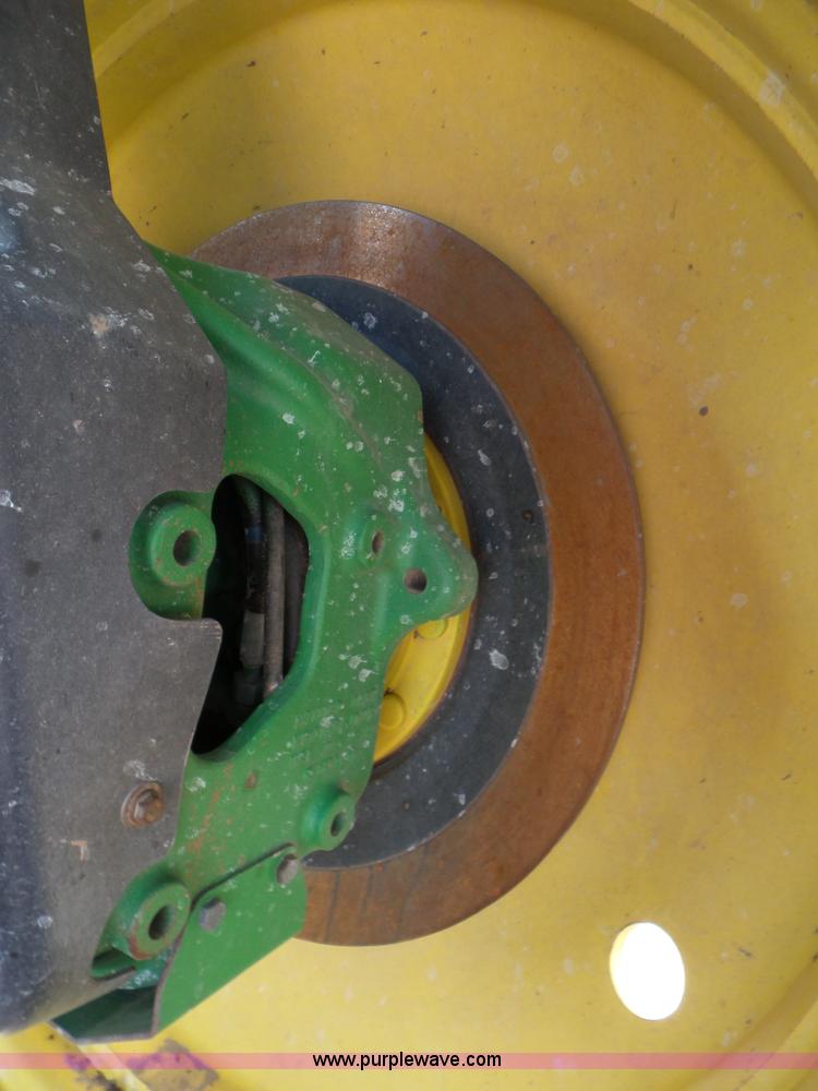 image for item L6753 2009 John Deere 4830 self-propelled sprayer