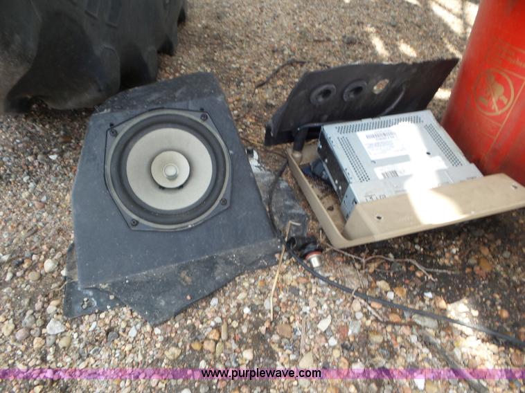 image for item L6753 2009 John Deere 4830 self-propelled sprayer