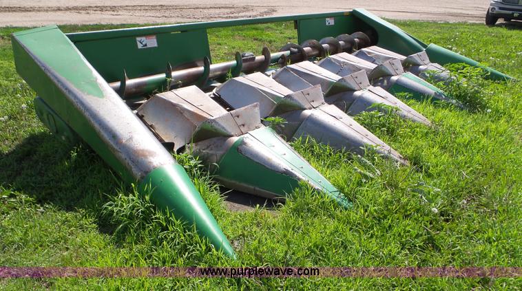 image for item L6754 John Deere 644 corn head