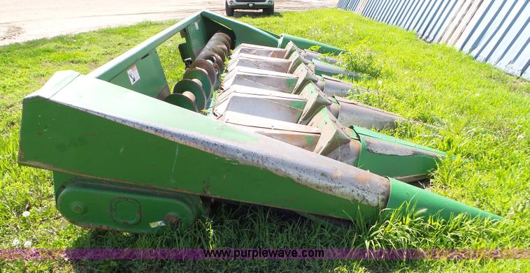 image for item L6754 John Deere 644 corn head