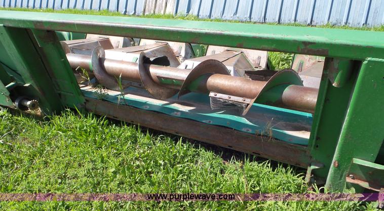 image for item L6754 John Deere 644 corn head