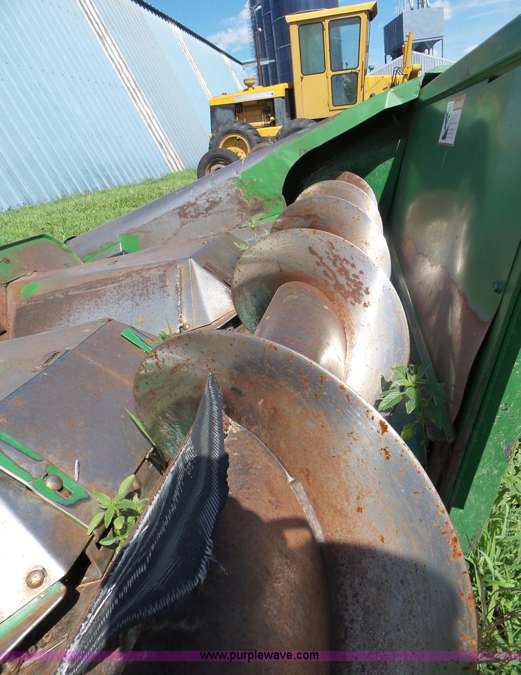 image for item L6754 John Deere 644 corn head