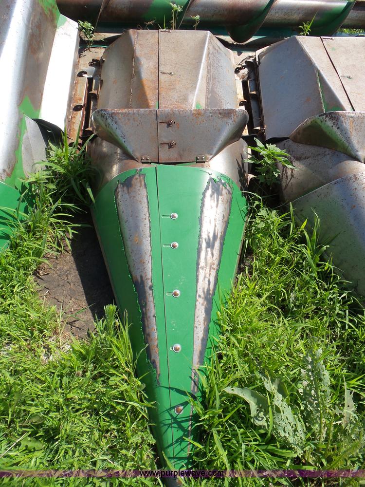 image for item L6754 John Deere 644 corn head