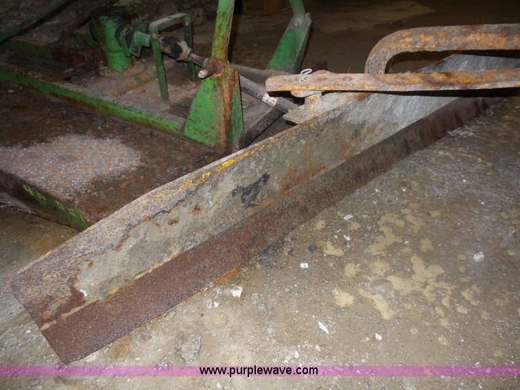 image for item L7053 Blade