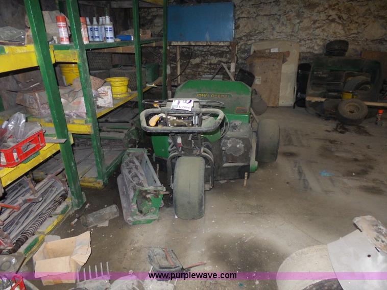 image for item L7054 John Deere Aercore 800 aerator