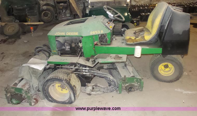 image for item L7055 John Deere 2653A lawn mower