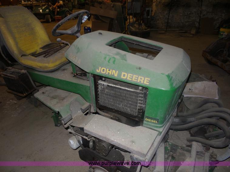 image for item L7055 John Deere 2653A lawn mower