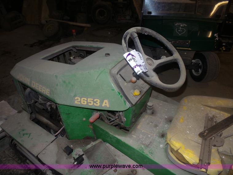 image for item L7055 John Deere 2653A lawn mower