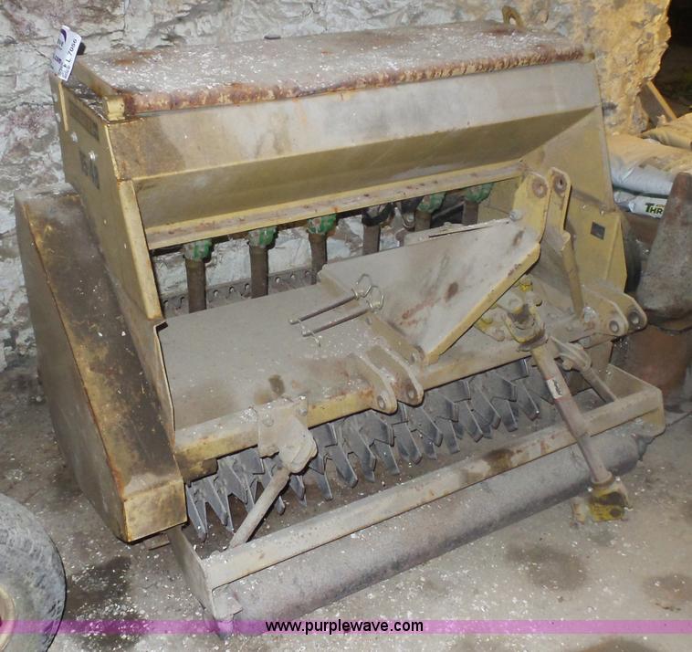 image for item L7056 Land Pride 15-48 seeder