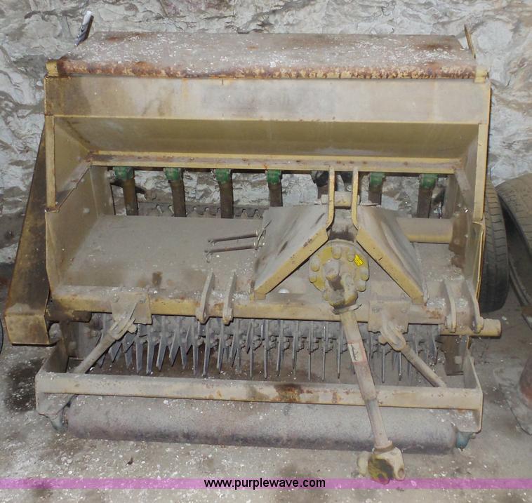 image for item L7056 Land Pride 15-48 seeder