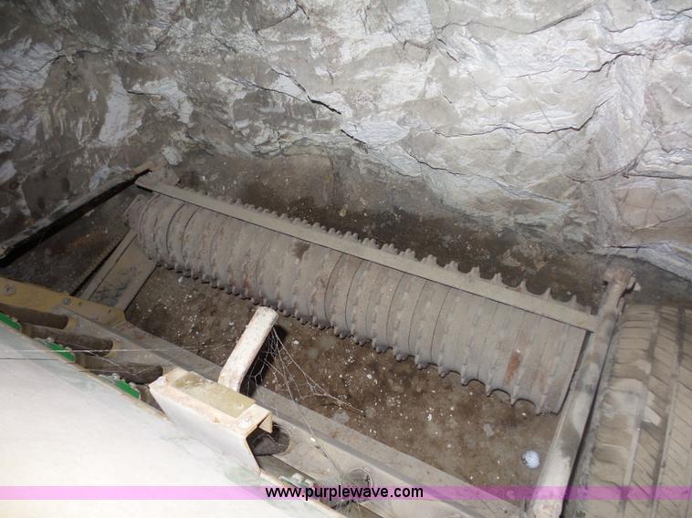 image for item L7056 Land Pride 15-48 seeder