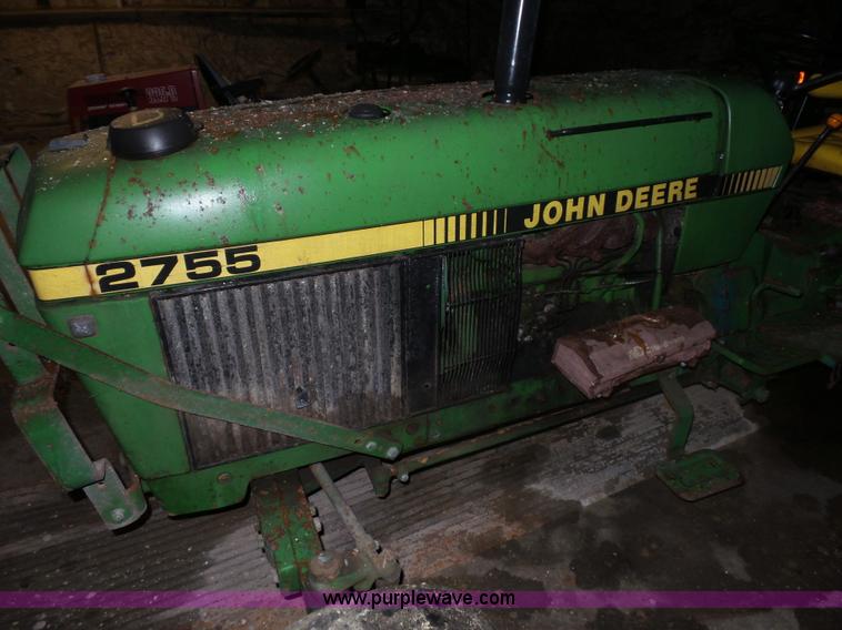 image for item L7058 John Deere 2755 tractor