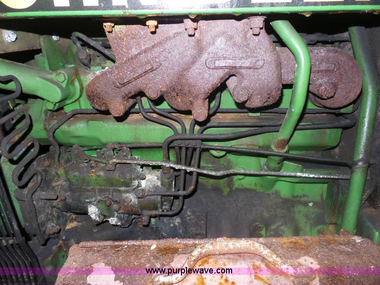 image for item L7058 John Deere 2755 tractor