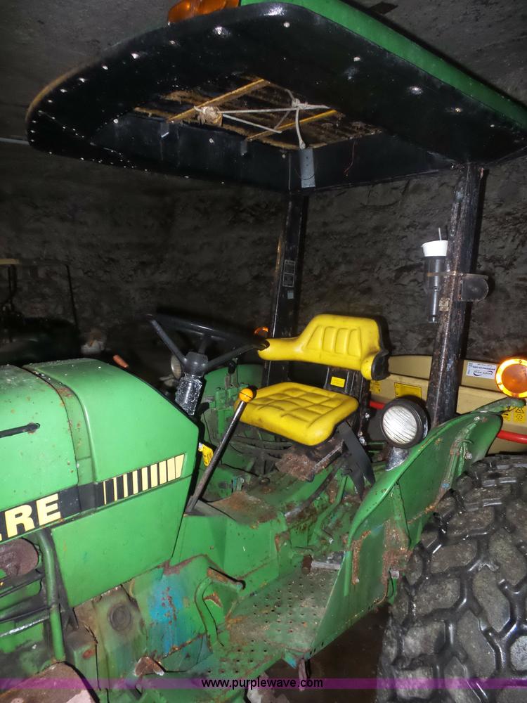 image for item L7058 John Deere 2755 tractor