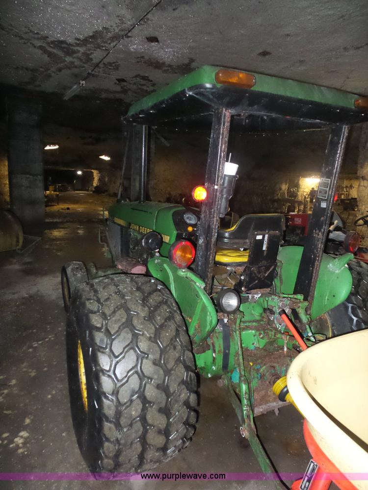 image for item L7058 John Deere 2755 tractor