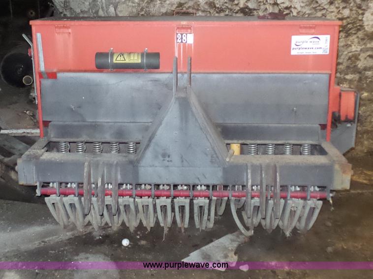 image for item L7061 Redexim 1500A overseeder
