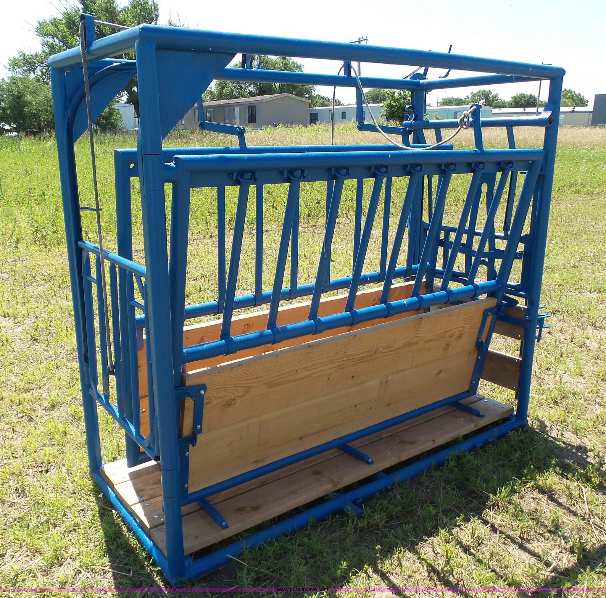 Livestock Chute In Dodge City KS Item BY9511 Sold Purple Wave