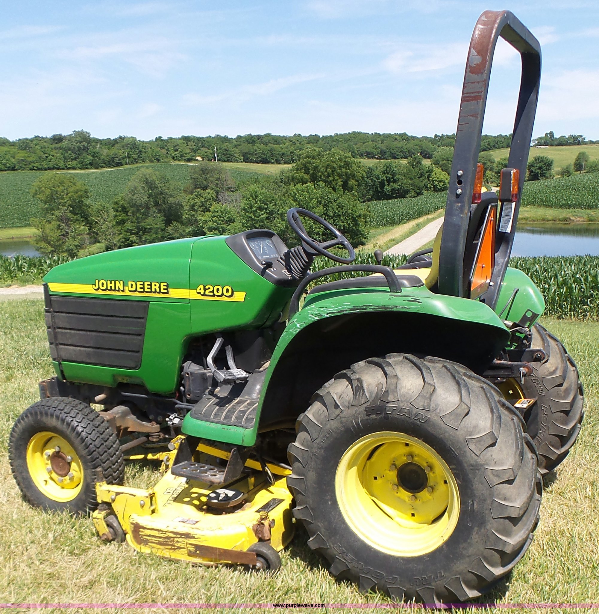 1999 John Deere 4200 tractor in Stanberry, MO Item L6151 sold