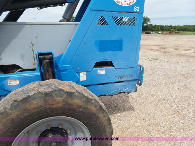 image for item AE9042 2006 Genie GTH-842 telehandler